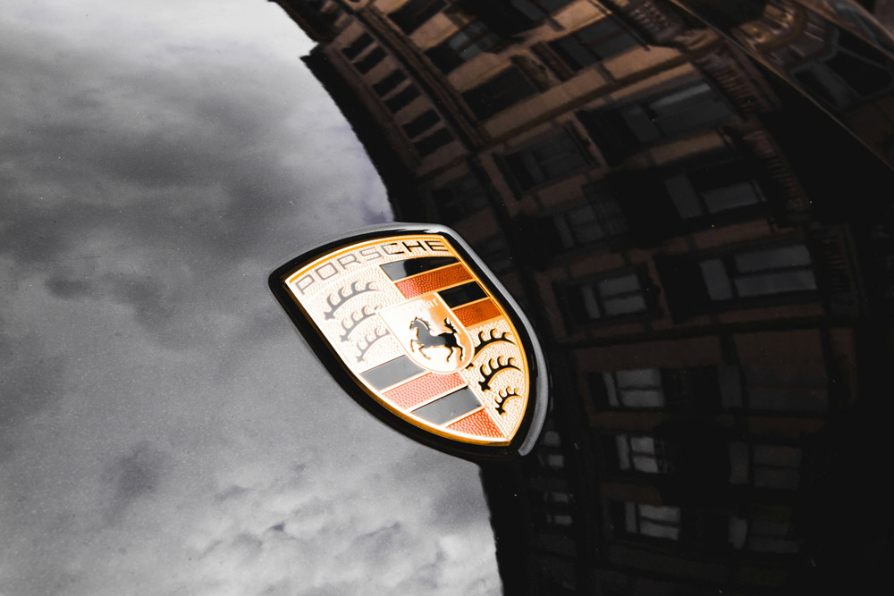Porsche Tybat